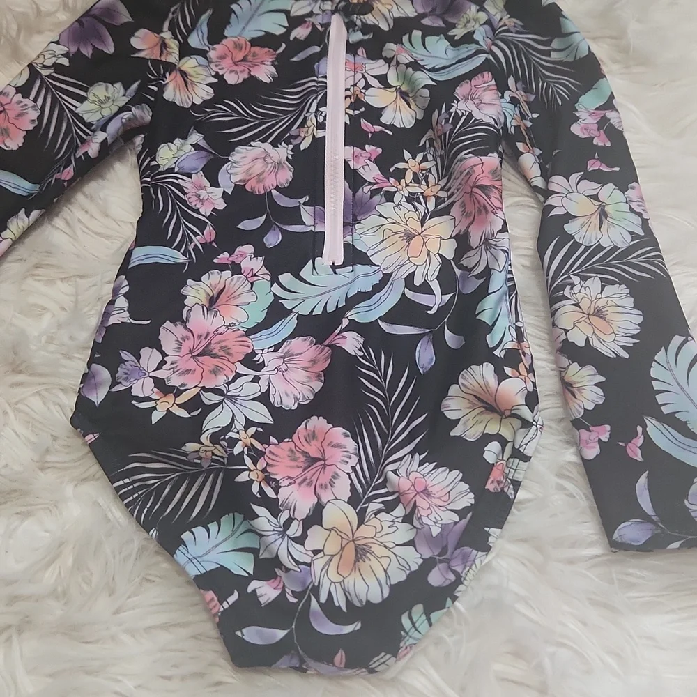 Target Gia art class swimsuit-XS 4/5